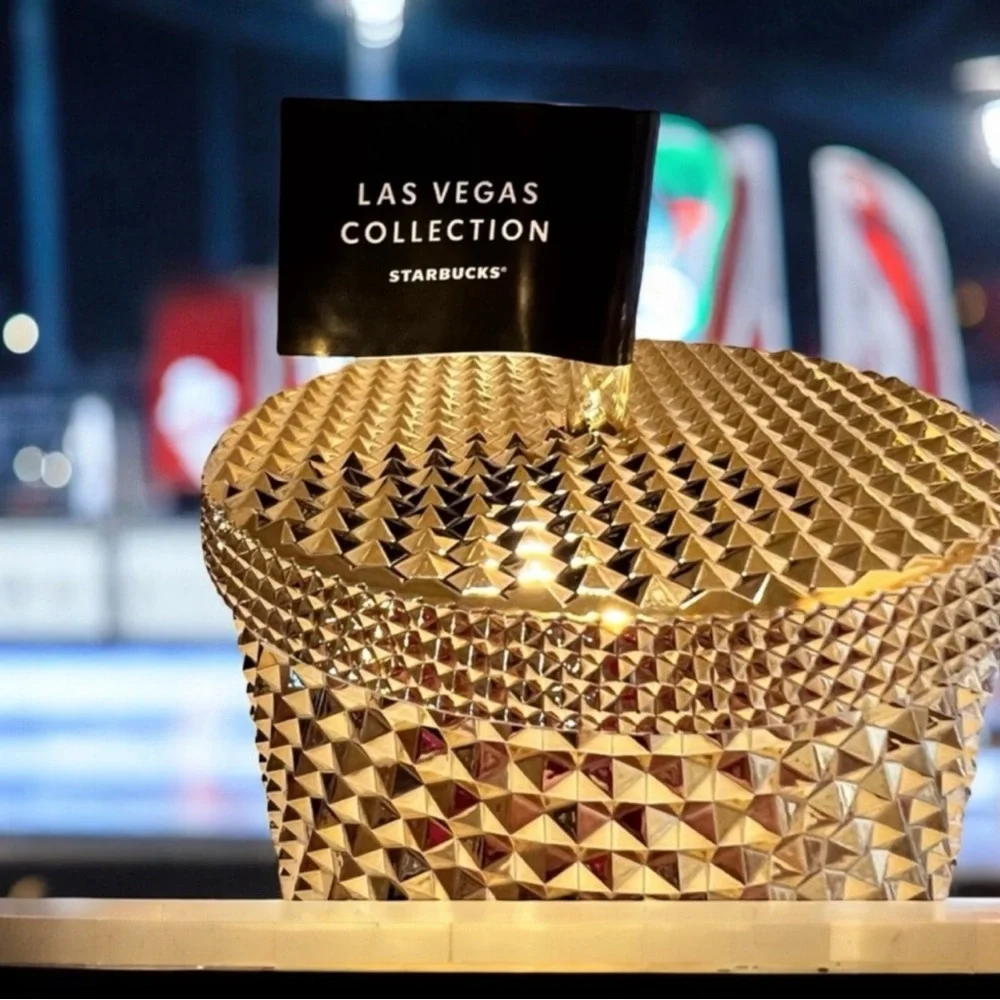 Las Vegas Golden Venti coffee cup You can only get this in Vegas baby! Lucky cup